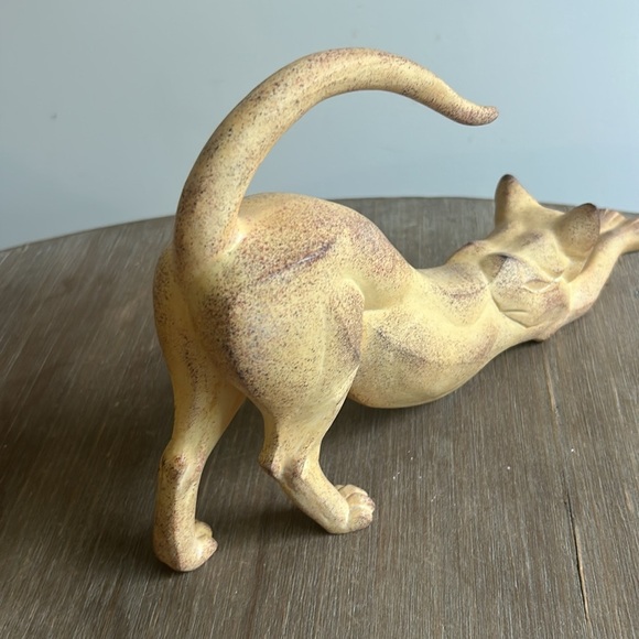 Cubist Collection Cat Stretching Stone Art Deco Sculpture - Picture 5 of 14